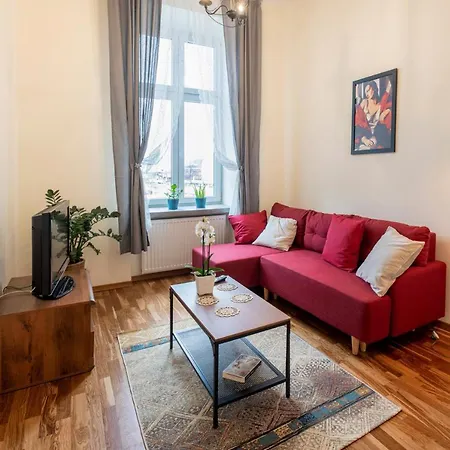 Kamienica Apartment *